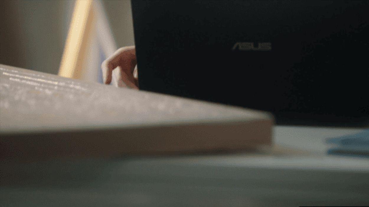 Scorned Lika Shows Cheater Hubby What He's Missing