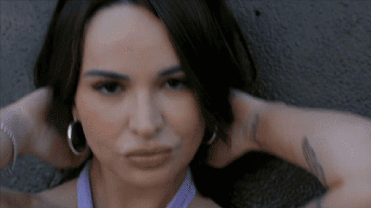 Cutie Aviana Gets Her Tight Ass Fucked